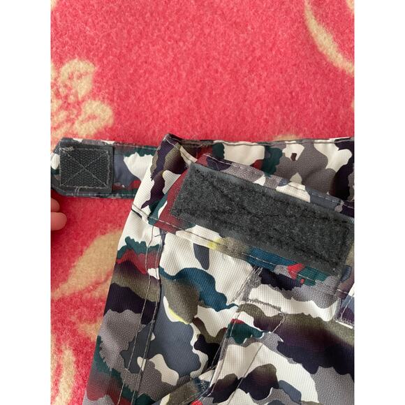 Arctix multi-color camo print snow pants outdoor Child Size Medium - Picture 4 of 8